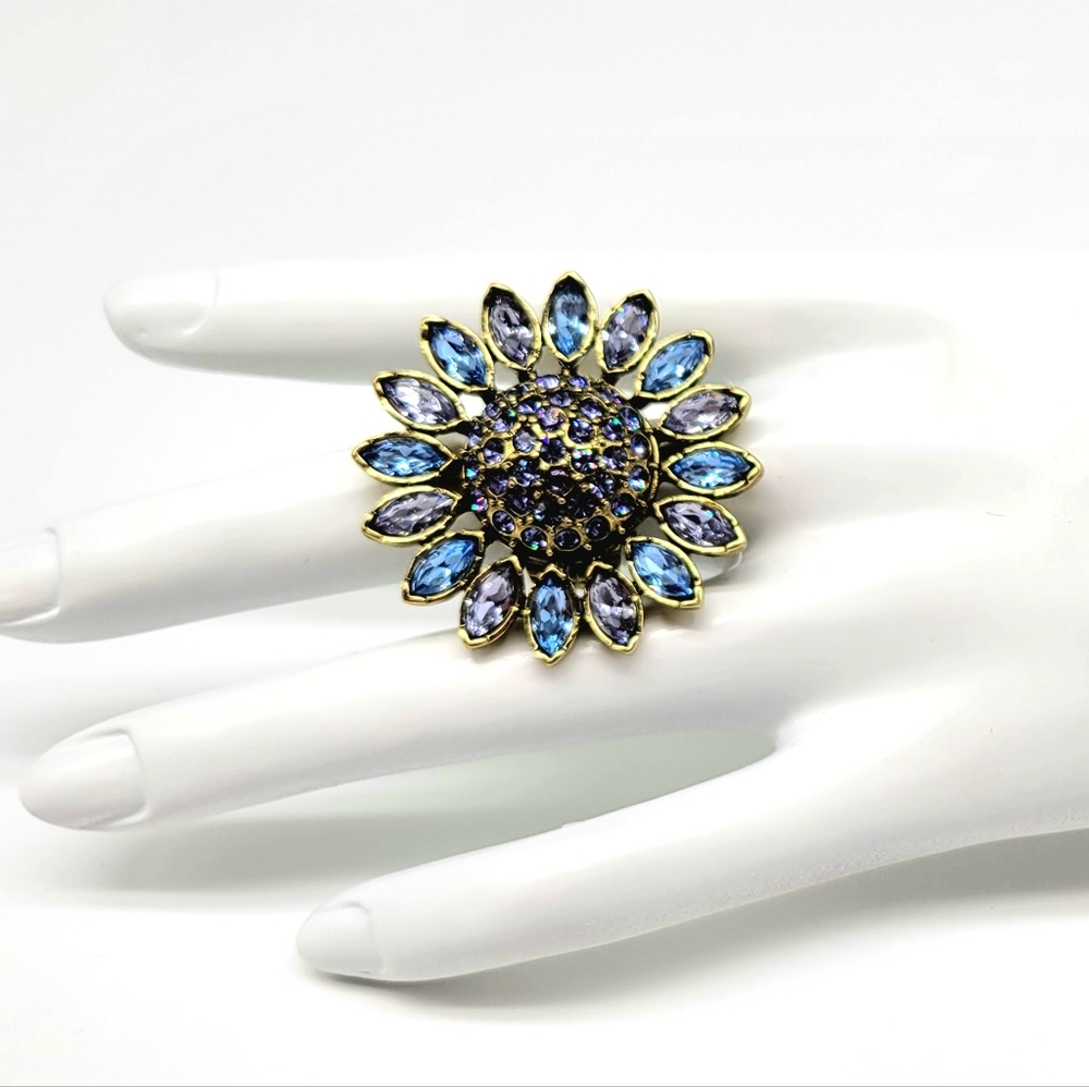 Heidi Daus Divine Miss Daisy Amethyst Swarovski Crystal Flower Statement Ring